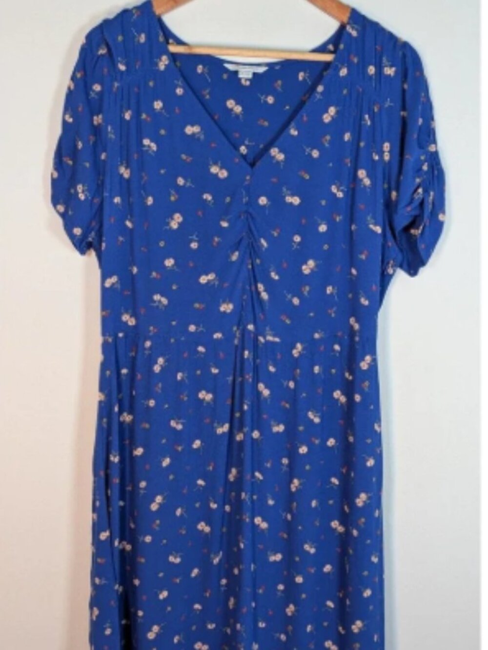 American Eagle Blue Floral V-Neck Mini Dress  L Short Sleeve Boho Cottagecore